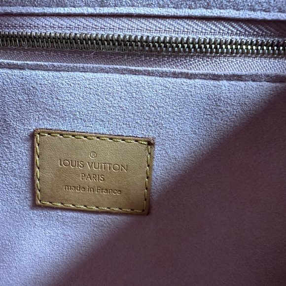 Rare find Louis Vuitton Propriano Damier Azur Shoulder Tote w/ Tassel ✨ - Picture 6 of 13